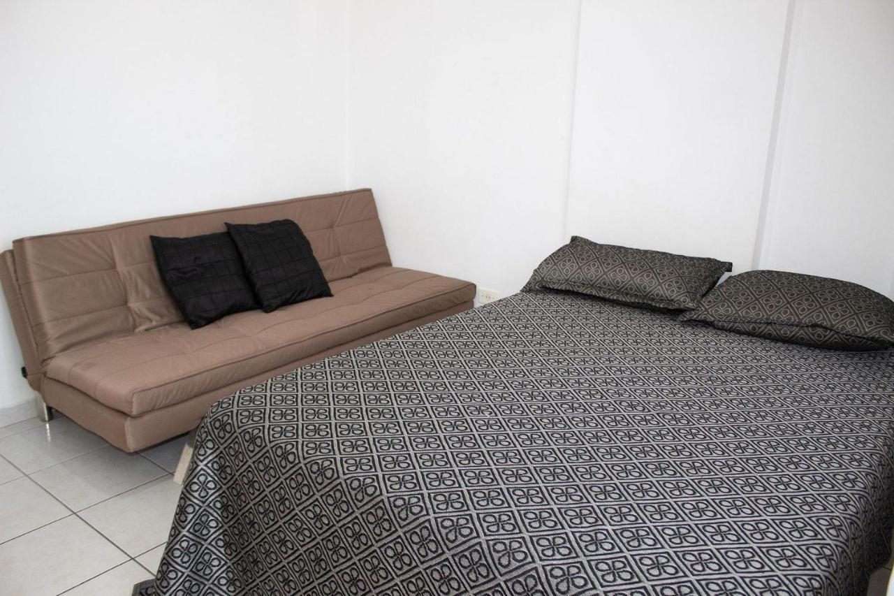 Residencial Joao Orisaka * Praia Grande (Santos)